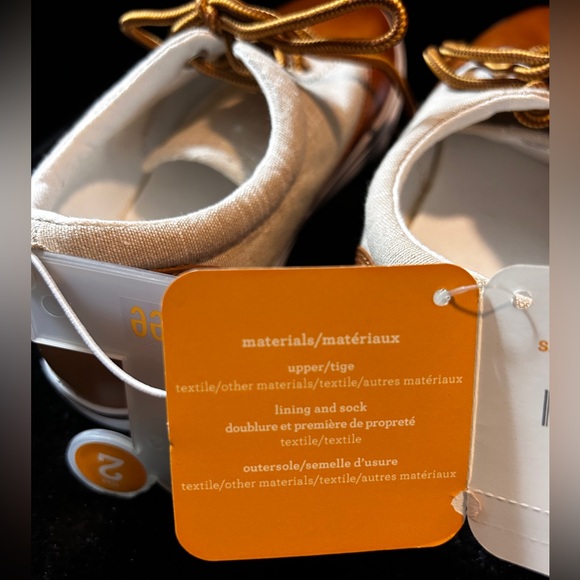 New Gymboree Size 2 Shoes - Picture 2 of 7